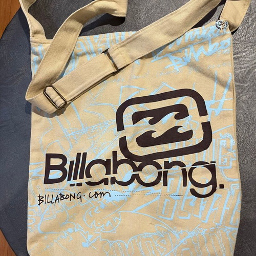 Billabong crossbody bag new, beige with blue and black