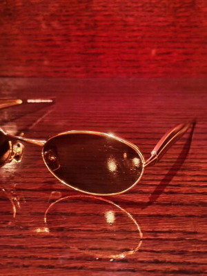 Bottega Veneta sunglasses like new, gold color