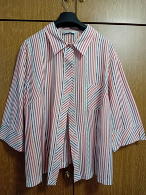A-Style women's striped shirt like new, classic fit, gray and pink