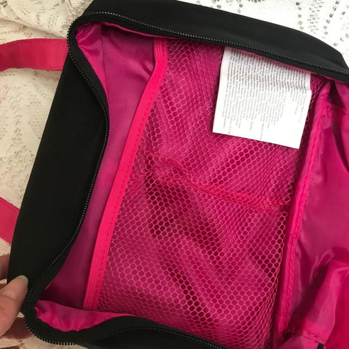 Avon Large Collectible Makeup Bag Black Pink Fuchsia with ergonomic pockets and plenty of space for cosmetics