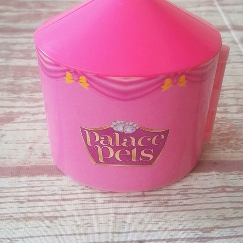Palace Pets Cat House used