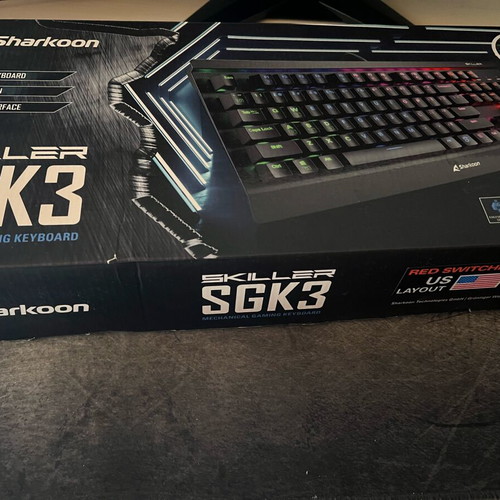 Sharkoon Skiller SGK3 mechanical gaming keyboard new with Red switches