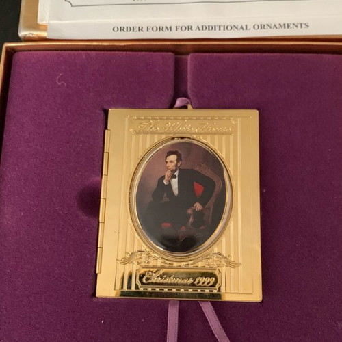 White House Memorabilia 1999 like new