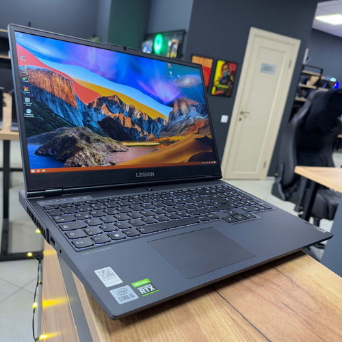 Lenovo Legion 5 15IMH6 laptop like new with RTX 3050 Ti and i5-10500H