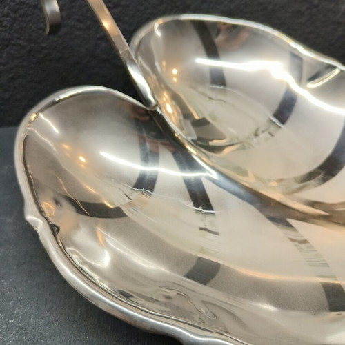 Vintage silver-plated decorative leaf-shaped plate used