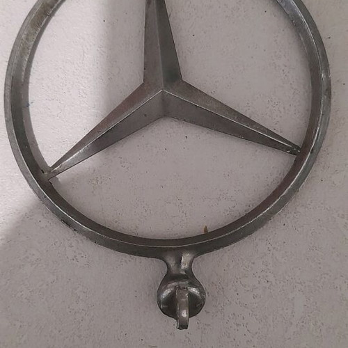 Old car badges used, pack of 15 pieces