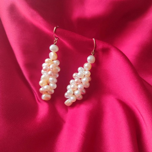 Dangling earrings with natural pearls used, 14k gold hooks