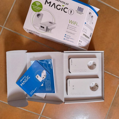 Devolo Magic 1 WiFi kit like new