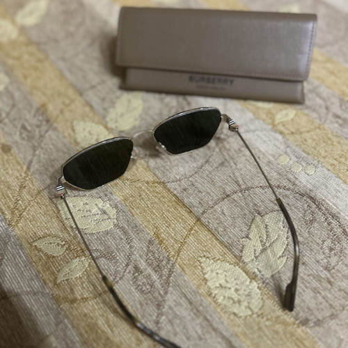 Burberry B3146 unisex sunglasses, gold