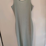 Summer dress sleeveless sage green Pretty Little Thing like new