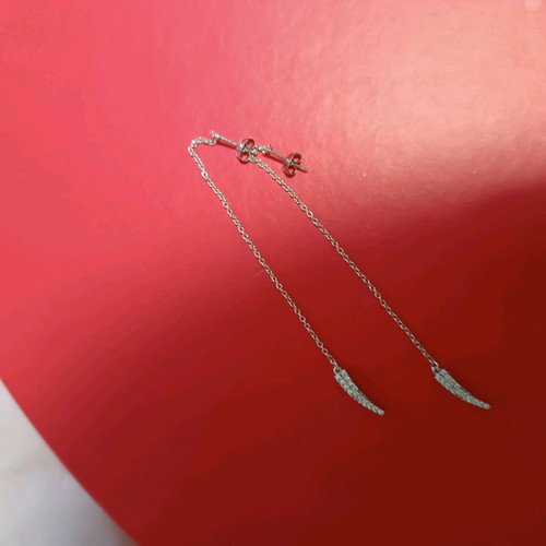 Long silver s925 earrings like new with rhinestone crystals
