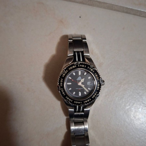 Adidas women's watch like new, elegant and comfortable