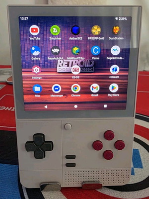 Retroid Pocket Classic AMOLED σαν καινούργιο με 6GB RAM και 128GB αποθήκευση