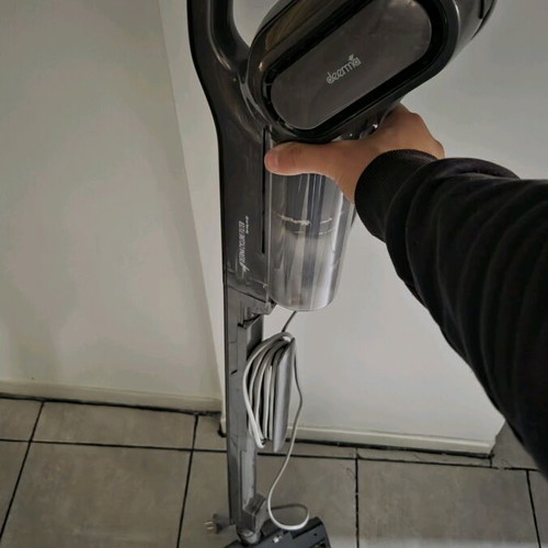 Stick vacuum cleaner used
