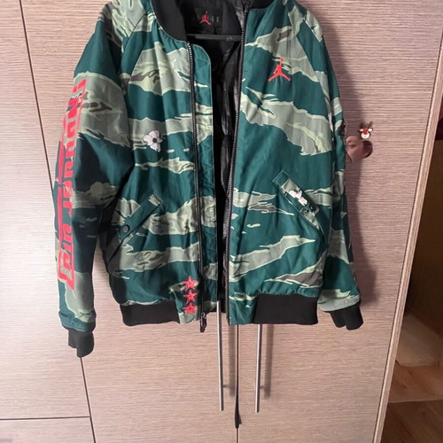 Jordan jacket collectible like new, size S