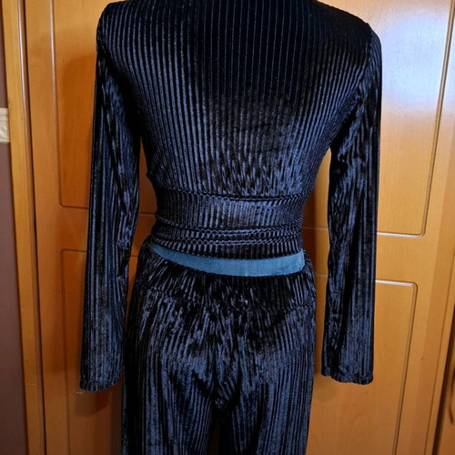 J. mood Italian set 2 pieces new, black, size S-M