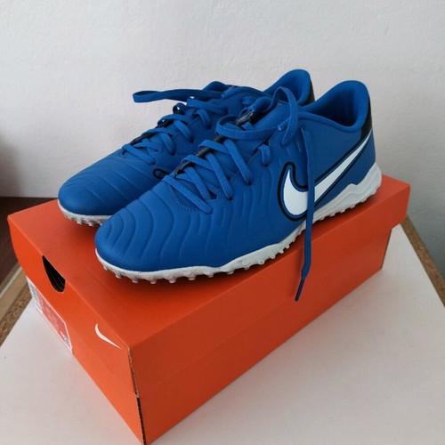 Nike Tiempo Legend 10 TF like new, football shoes size 43, white and blue