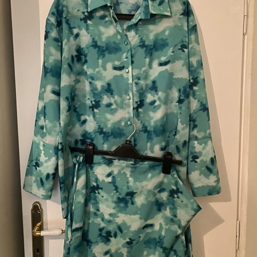 Mix & Match shirt and wrap skirt set like new, white and green, small/medium