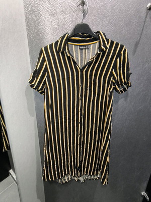 Janina long shirt black with yellow like new, size 36