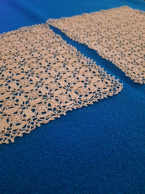 Set of 2 handmade knits like new, beige, very fine thread