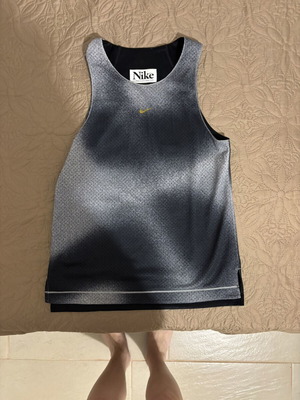 Nike Athletic Sleeveless Shirt for Kids up to 11 Years Like New