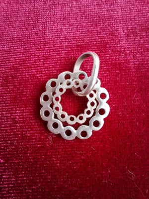 Silver circles pendant used