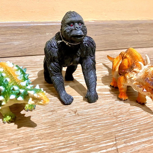Chimpanzee and dinosaurs used, set of 3 figures