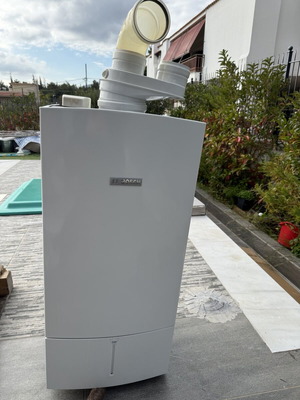 Bosch Condens 3000w επιτοίχιος λέβητας αερίου σαν καινούργιο