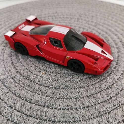 Ferrari FXX Hot Wheels 1:43 model car like new