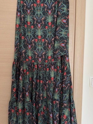 Hemithea skirt like new, multicolored, size M