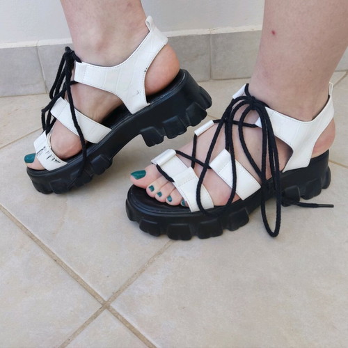Sandals used No.38 white with black