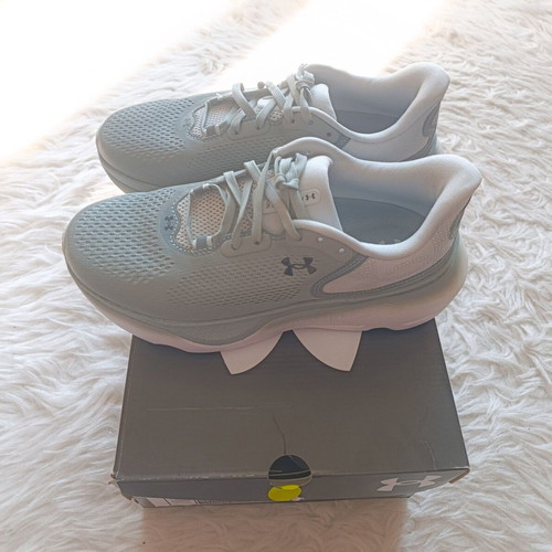 Under Armour Infinite Pro 2 women's athletic shoes size 38 like new, green