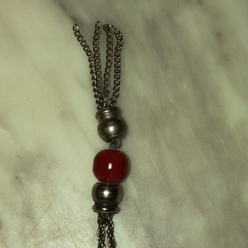 Greek komboloi with 15 red and 6 silver beads, like new