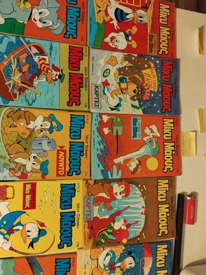 Mickey Mouse comics set of 10 like new, issue No4 700 series