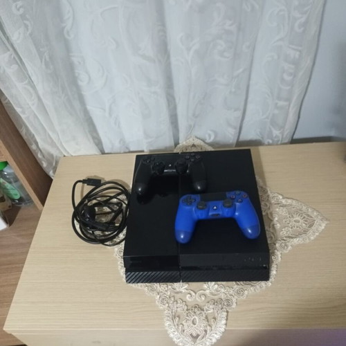 PlayStation 4 console used, 500GB storage