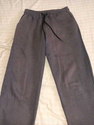 Clever gray sweatpants used, size medium to large