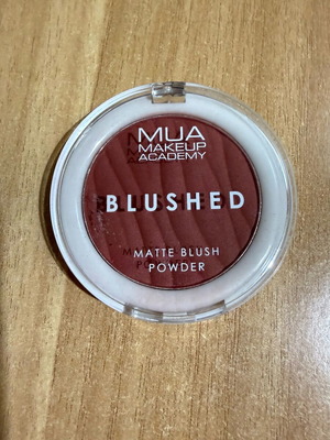 Mua blush Rouge Noir shade like new