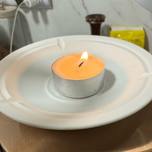 Candle holder like new, beautiful, gypsum