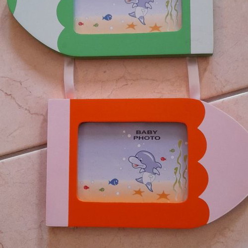 Children's and baby photo frames set of 4 in 4 different colors new