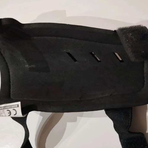 Nike shin guards number 1 children used, black