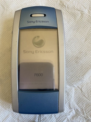 Sony Ericsson P800 vintage mobile phone used, without battery