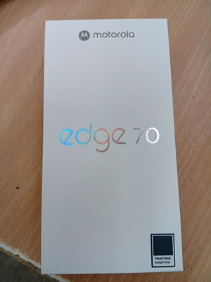 Motorola edge 70 new, gray, 12GB RAM, 512GB, 5G, Android 16.0