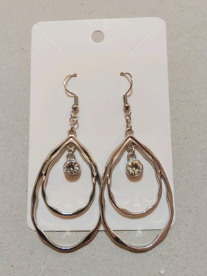 Handmade earrings with diamond detail new