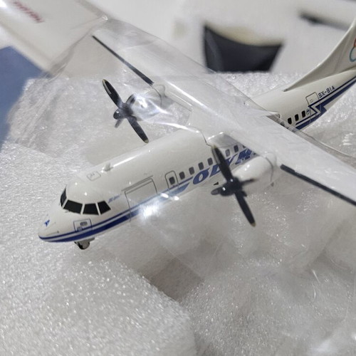 Herpa Olympic Airlines ATR-42-300 model 1:200 like new with box