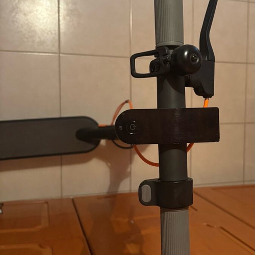Xiaomi Electric Scooter 4 Go like new with helmet