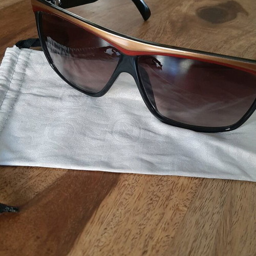 Von Zipper Giggles sunglasses like new, black