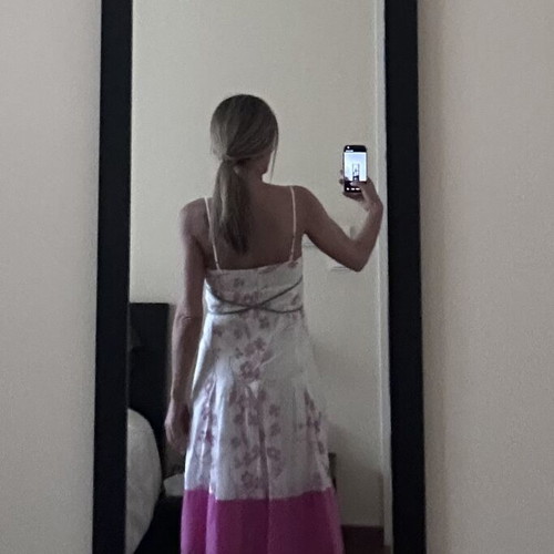 BCBG Maxazria Y2K dress like new, Summer Roberts The O.C. style
