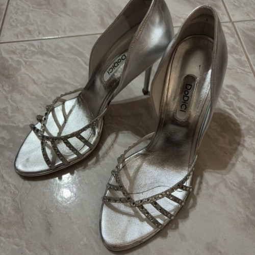 Dodici leather sandals with rhinestones like new, silver