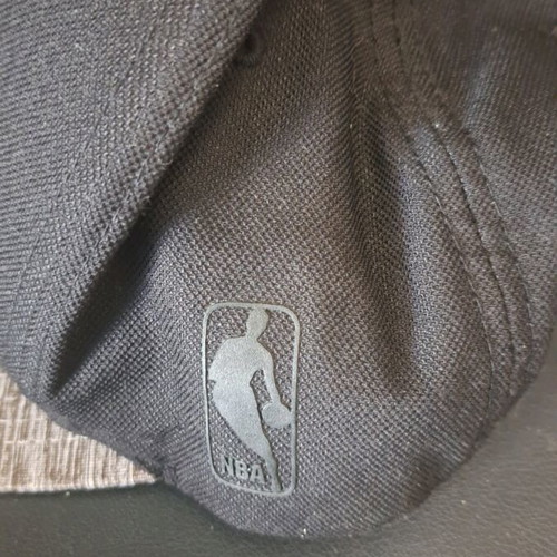 Chicago Bulls Snapback Hat authentic, like new