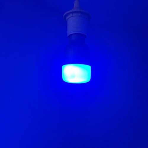 Xiaomi RGB смарт крушка като нова с управление през приложение